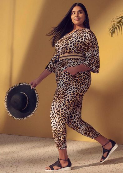 Plus Size Animalia Casual Weekend Outfit