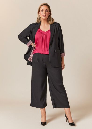 Plus Size Noir Special Occasion Outfit