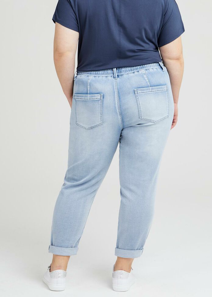 The Easy Fit Denim Jean, , hi-res