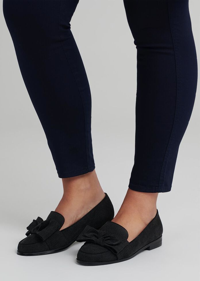 Carrie Classic Bow Loafer, , hi-res