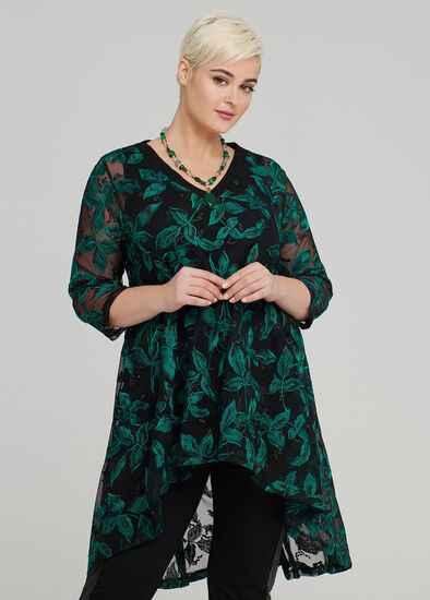 Plus Size The Ivy Embroidery Top