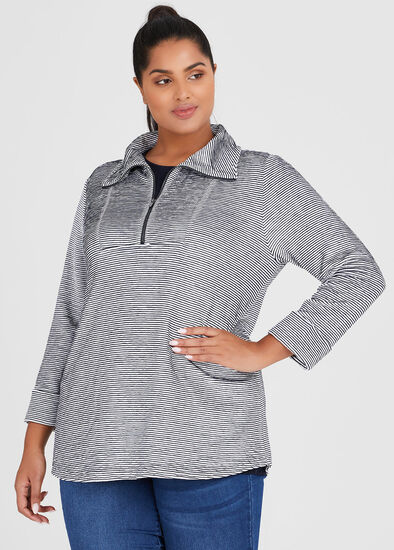 Plus Size Textured Wave Zip Top