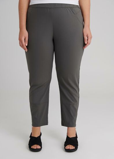 Plus Size Ankle Zip Pant