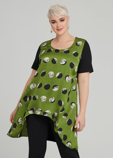 Plus Size Lunar Eclipse Top