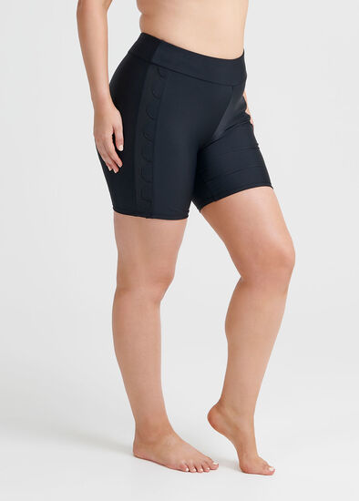 Plus Size Scallops Short