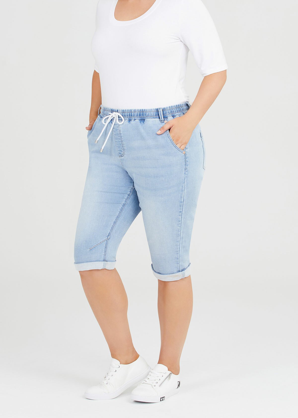 The Easy Fit Crop Denim Jogger